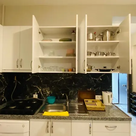 Apartamento Pangalti Da Jakuzili Lux Daire Estambul